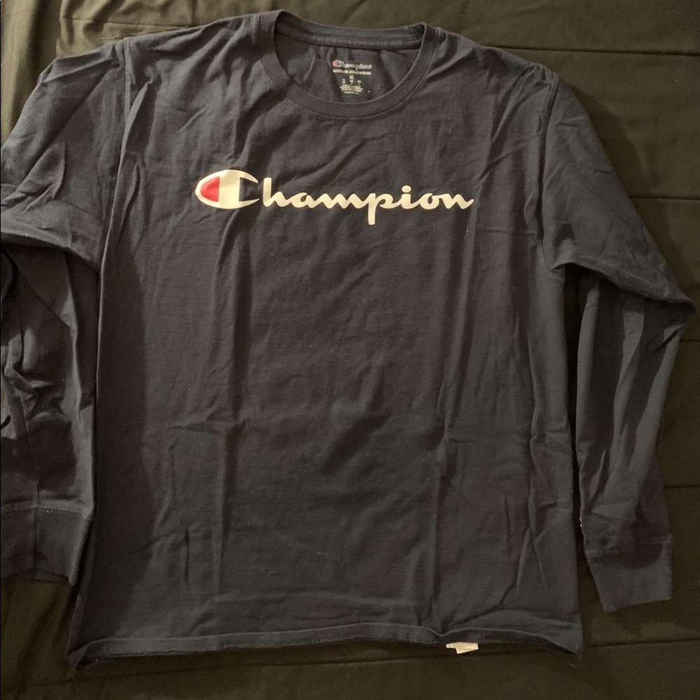 Men’s long sleeve champion shirt